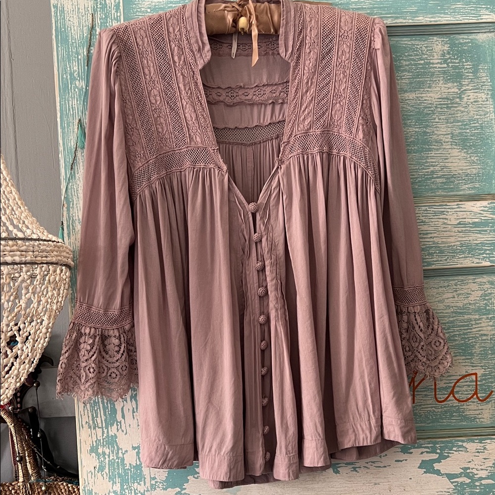 Free People Esme Lace Trim Blouse muted dusty mauve pink EUC medium - Picture 5 of 12